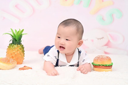 大庆宝宝在妈妈肚子里